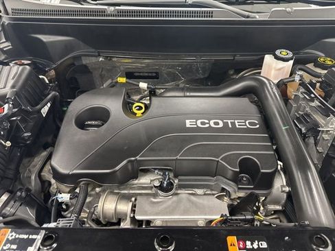 Used 2022 Chevrolet Equinox RS w/ RS Leather Package image 40