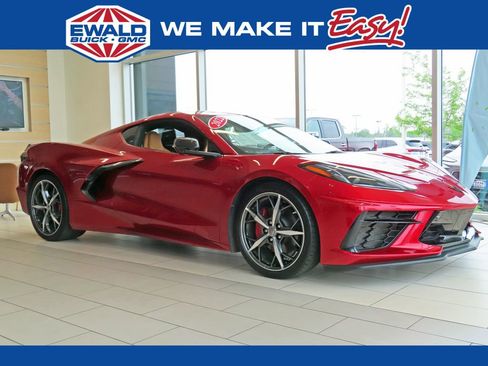 Used 2022 Chevrolet Corvette Stingray Preferred Cpe RWD image 1