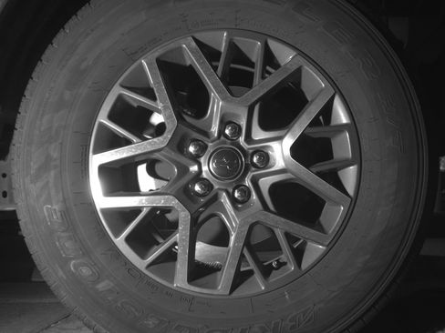 Used 2025 Jeep Wrangler Unlimited Sahara AWD/4WD image 13
