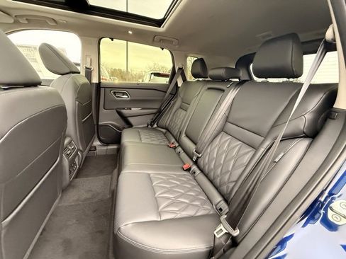 New 2026 Nissan Rogue Platinum w/ Tech Package image 15