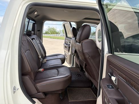 Used 2018 RAM 3500 Laramie Longhorn image 14