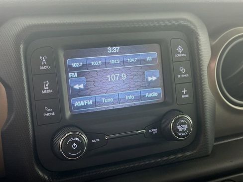 Used 2019 Jeep Wrangler Unlimited Sport S image 14