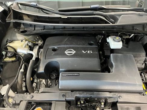 Used 2017 Nissan Murano S w/ Navigation Package FWD image 9