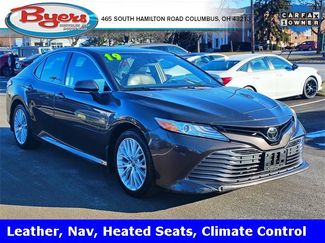 Used 2019 Toyota Camry XLE w/ Navigation Package video 1