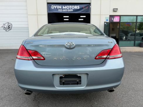 Used 2005 Toyota Avalon XLS FWD image 12