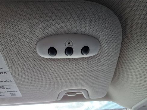 Used 2022 Ford Edge SEL w/ Convenience Package image 26