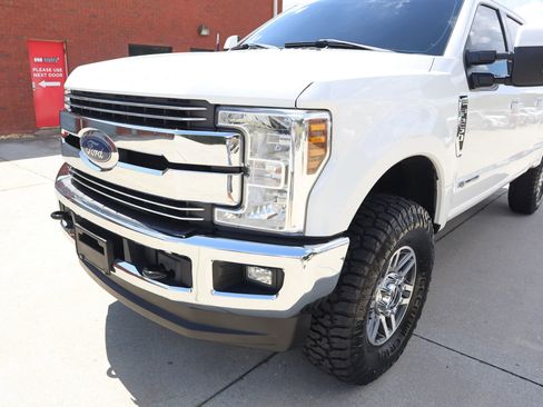 Used 2019 Ford F250 Lariat w/ Lariat Value Package image 26