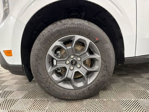 New 2025 Ford Maverick XLT image 11