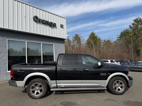 Used 2017 RAM 1500 Laramie w/ Convenience Group AWD/4WD image 7
