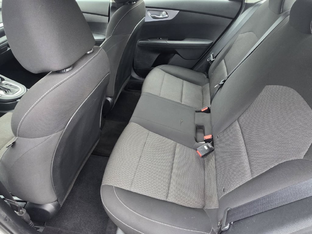 Used 2022 Kia Forte Sedan FWD image 8