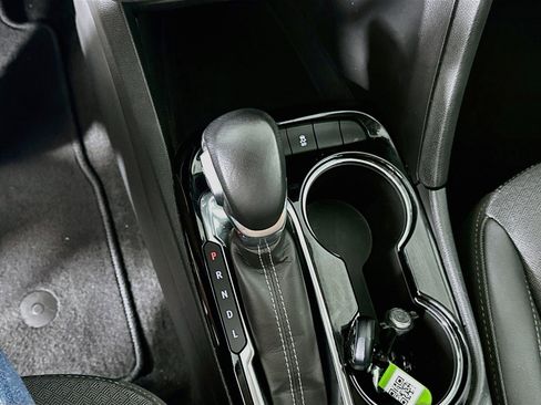 Used 2023 Buick Encore GX Select w/ Experience Buick Package FWD image 25