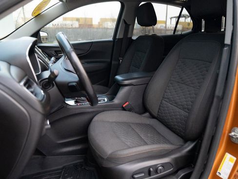 Used 2018 Chevrolet Equinox LT FWD image 23