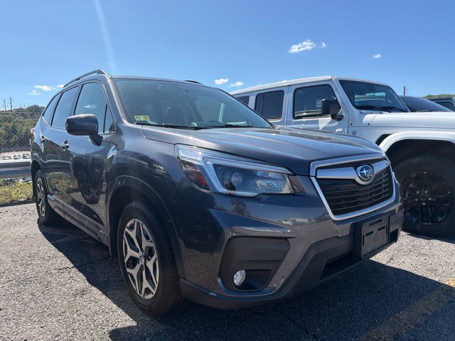 Used 2021 Subaru Forester Premium AWD/4WD image 2