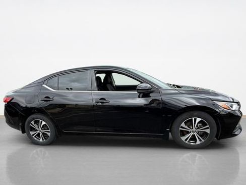 Used 2020 Nissan Sentra SV FWD image 2