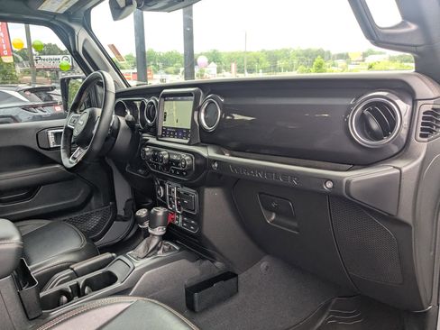 Used 2023 Jeep Wrangler Unlimited Rubicon 392 w/ Trailer Tow Package AWD/4WD image 28