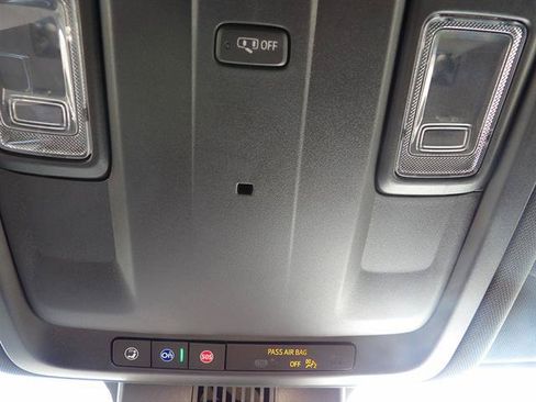 Used 2025 Chevrolet Tahoe LS AWD/4WD image 28