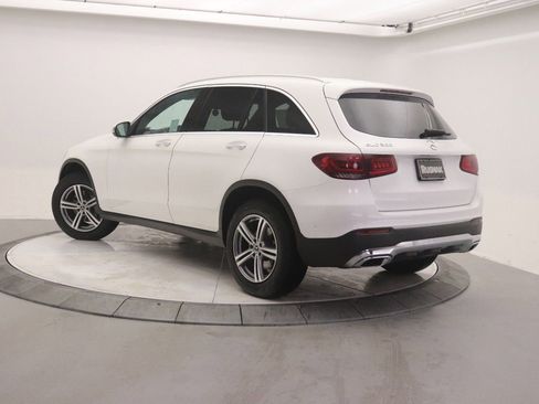 Certified 2022 Mercedes-Benz GLC 300 image 2