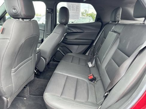 Used 2023 Chevrolet TrailBlazer RS w/ Convenience Package AWD/4WD image 22