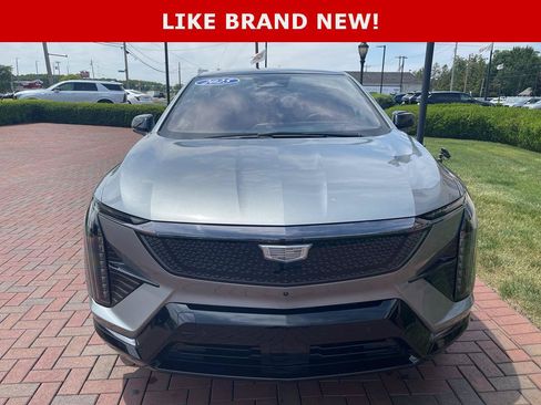 Used 2025 Cadillac Optiq Sport 2 w/ LPO, Floor Liner Package AWD/4WD image 3