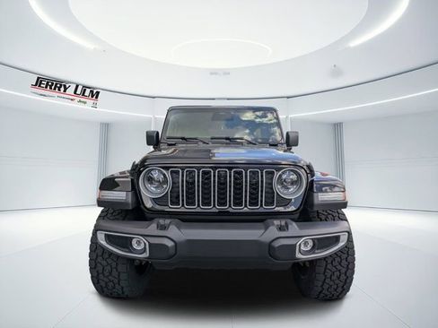 New 2026 Jeep Wrangler Unlimited Sahara AWD/4WD image 8