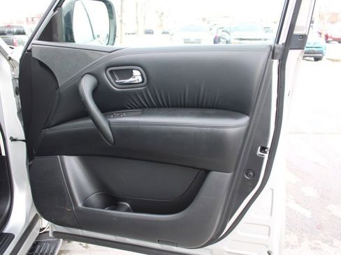 Used 2021 Nissan Armada SV image 19