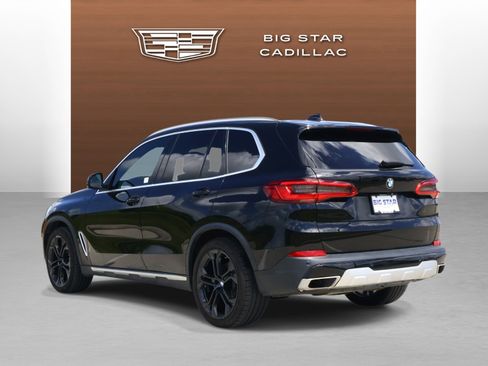 Used 2019 BMW X5 xDrive40i w/ Convenience Package AWD/4WD image 3