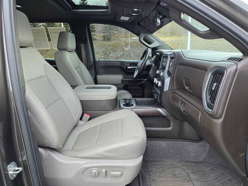 Used 2019 GMC Sierra 1500 SLT w/ SLT Convenience Package AWD/4WD image 10