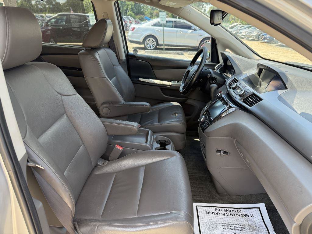 Used 2015 Honda Odyssey Touring image 13