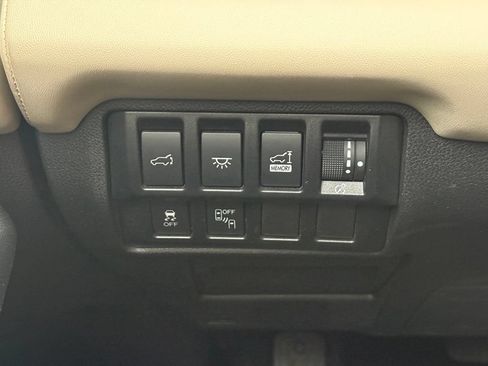 Used 2021 Subaru Ascent Limited w/ Technology Package AWD/4WD image 10