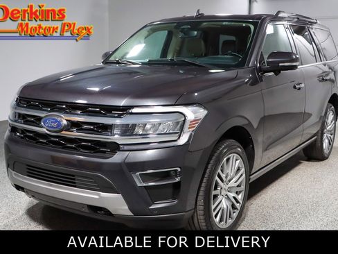 Used 2023 Ford Expedition Limited image 1