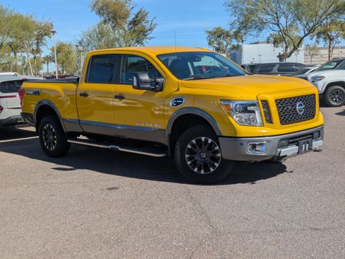 Used 2017 Nissan Titan PRO-4X w/ Pro-4x Convenience Package image 33