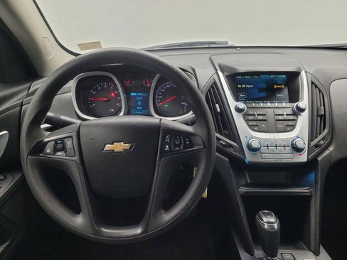 Used 2017 Chevrolet Equinox LS FWD image 22