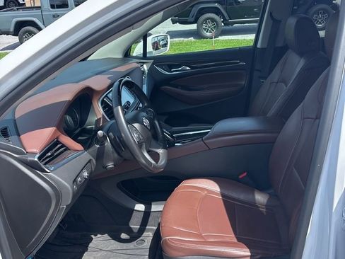 Certified 2020 Buick Enclave Avenir w/ Avenir Technology Package AWD/4WD image 8