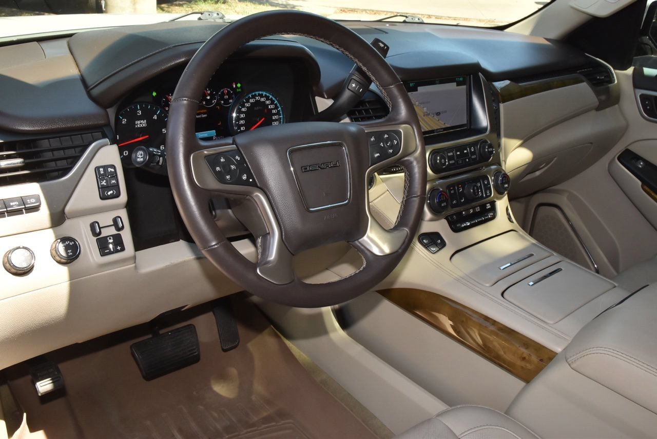 Used 2017 GMC Yukon Denali w/ Open Road Package AWD/4WD image 37