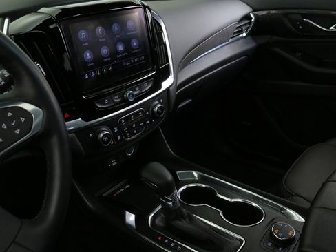 Certified 2023 Chevrolet Traverse High Country image 18