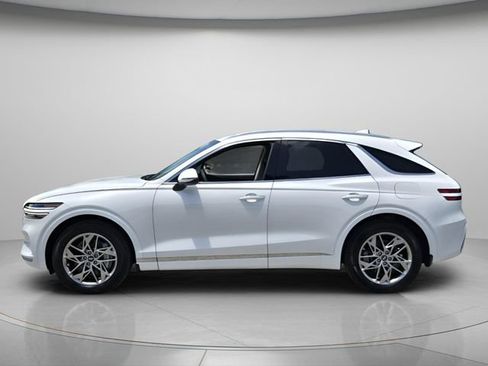 Used 2023 Genesis GV70 2.5T w/ Select Package AWD/4WD image 3