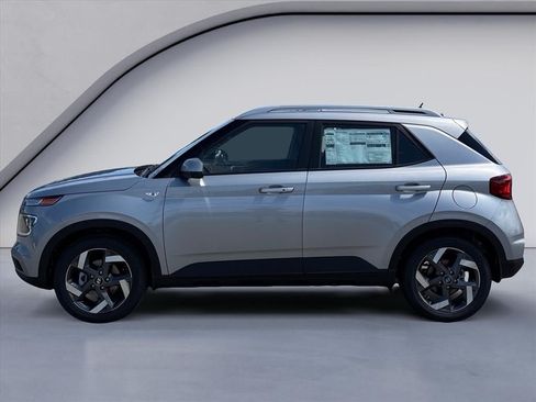 New 2026 Hyundai Venue SEL FWD image 2