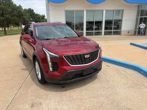 Used 2019 Cadillac XT4 Luxury FWD image 4