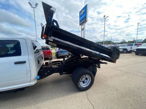 Used 2014 RAM 3500 Tradesman w/ Chrome Appearance Group AWD/4WD image 8