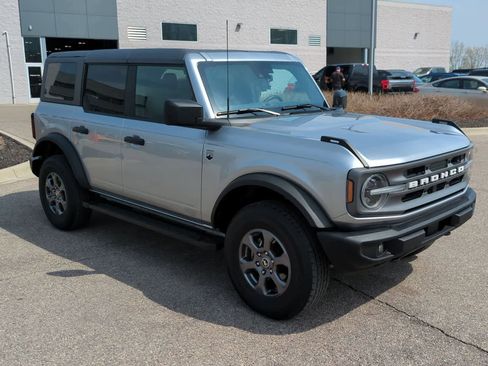 Used 2023 Ford Bronco Big Bend AWD/4WD image 2