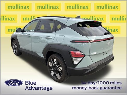Used 2025 Hyundai Kona SEL image 3