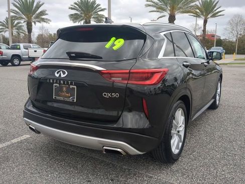 Used 2019 INFINITI QX50 Essential w/ Premium Heat Package image 4