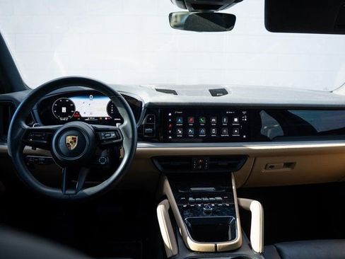 Certified 2024 Porsche Cayenne image 21