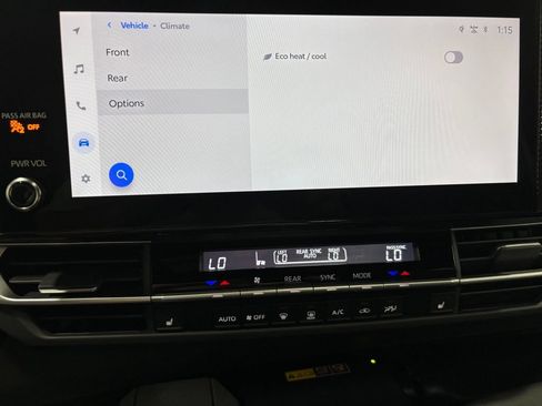 Used 2025 Toyota Sienna XSE FWD image 34