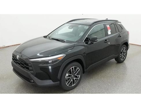 New 2026 Toyota Corolla Cross XLE w/ Convenience Package FWD image 1
