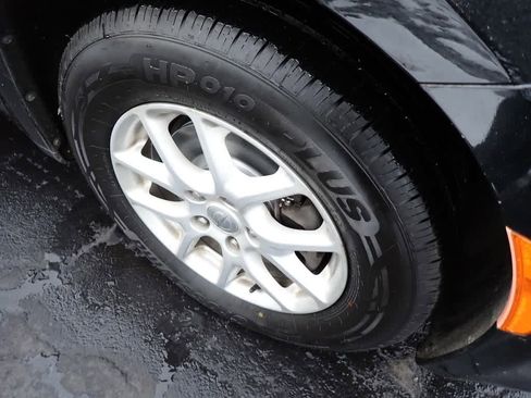 Used 2020 Chrysler Pacifica Touring image 11