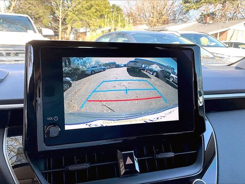 Certified 2023 Toyota Corolla LE image 25