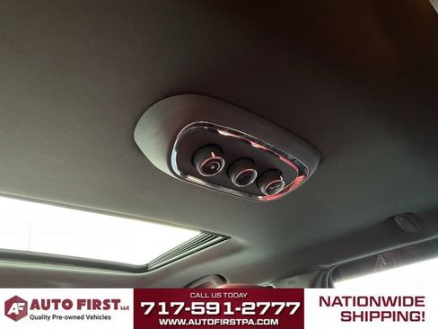 Used 2018 Dodge Durango R/T w/ Blacktop Package AWD/4WD image 31