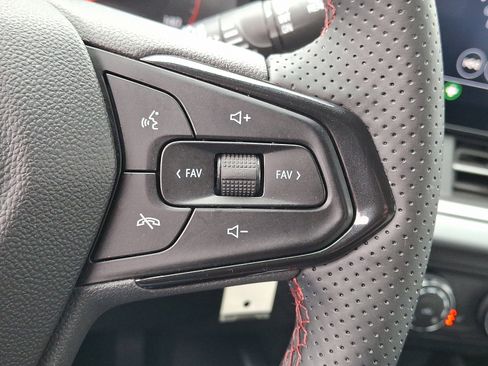 Used 2024 Chevrolet Trax RS w/ Driver Confidence Package image 21