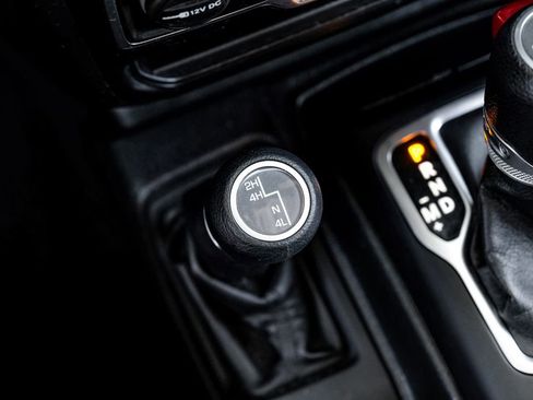 Used 2020 Jeep Wrangler Unlimited Sport S image 33